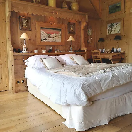 Chalet Wooden Deer