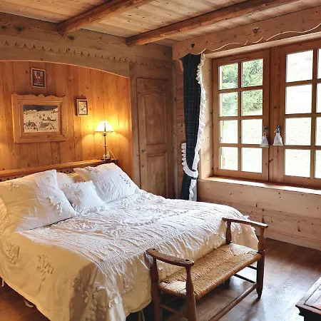 Chalet Wooden Deer Demi-Quartier